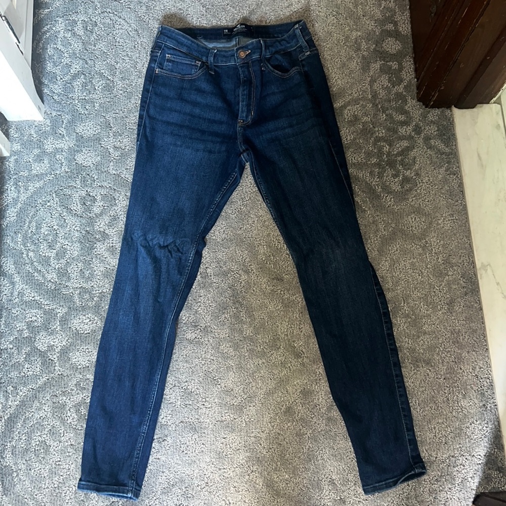 Hollister High-Rise Super Skinny Soft Stretch Jeans